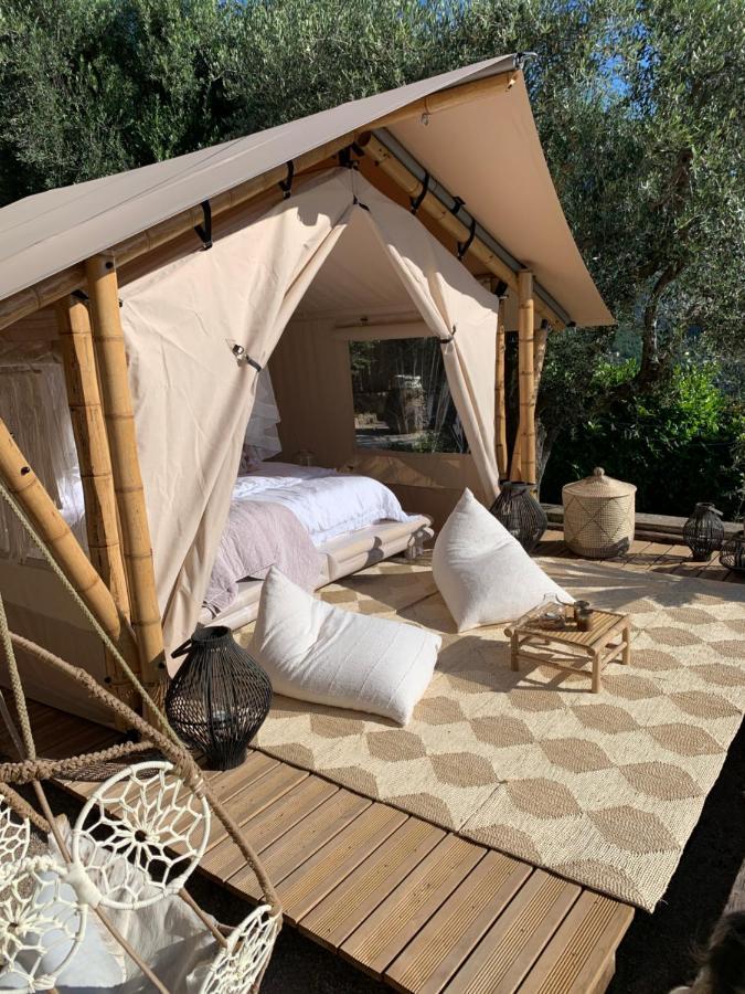 L'Escale Du Ciel Bed & Breakfast Le Bar-sur-Loup Bagian luar foto
